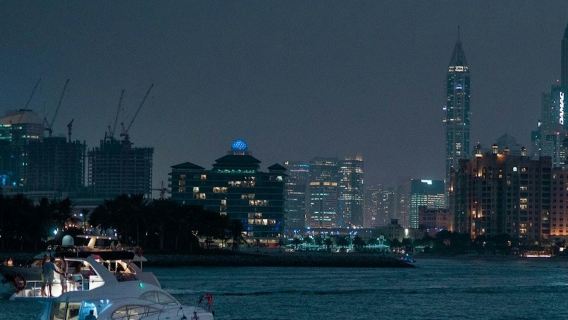 ดูไบมารีน่า: ปาร์ตี้เรือยอชท์ยามค่ำคืน พร้อมอาหารว่างและเครื่องดื่มอ่อนๆ