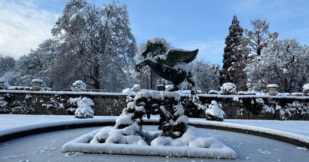 Public full day 60 years anniversary guided tour to the filming locations of "The Sound of Music Movie" with traditional lunch