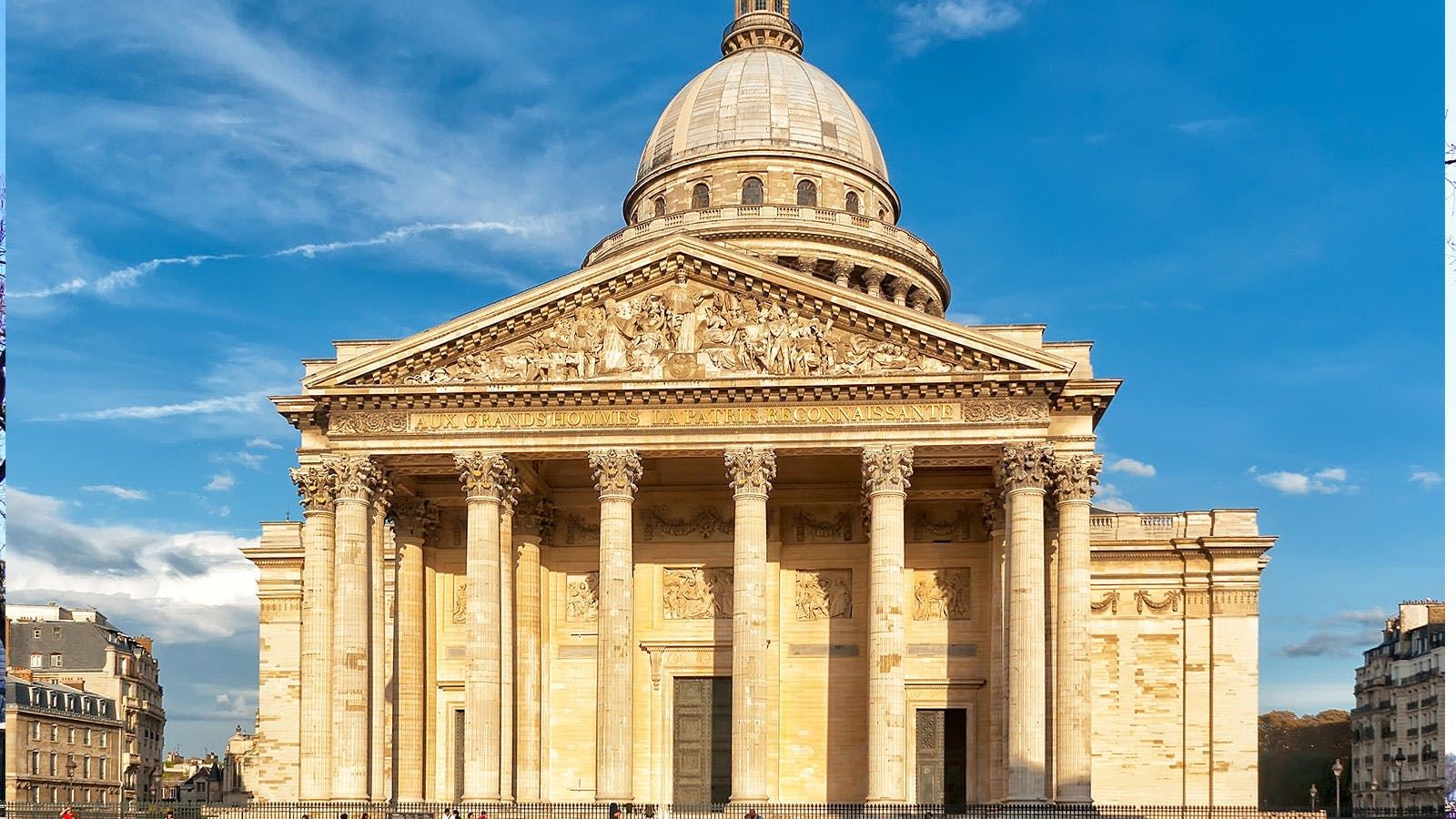 Paris audio guide with TravelMate app