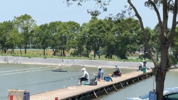 上海清花港休閒釣魚中心釣魚體驗/台釣/新手友善【釣上來的魚獲都可以帶走/現場可免租金租釣竿】