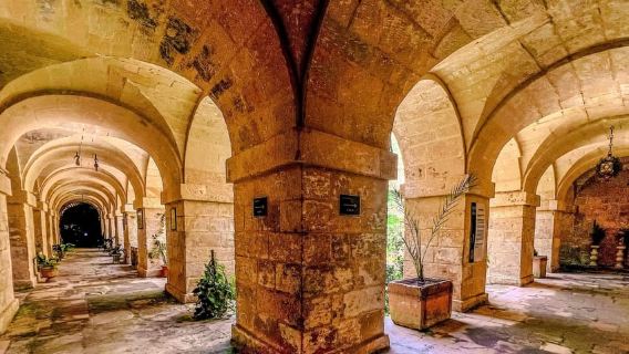 Valletta: Monastery and Secret Garden Entry Ticket