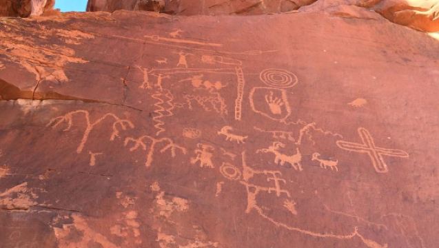 Las Vegas: Valley of Fire State Park Small Group Guided Tour