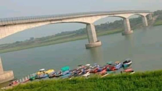 Ranthambore Gharial Sanctuary and Chambal Safari by boats.