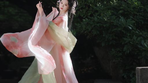 長順旅拍【攝影攝像航拍約拍陪拍跟拍隨走隨拍 +多語言翻譯本地攝影師】