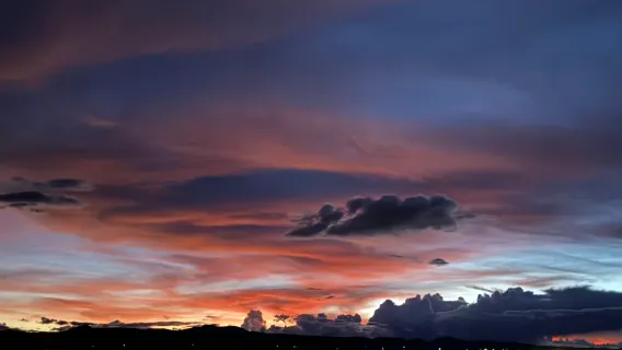 Bolivia: Uyuni sunset and stargazing tour