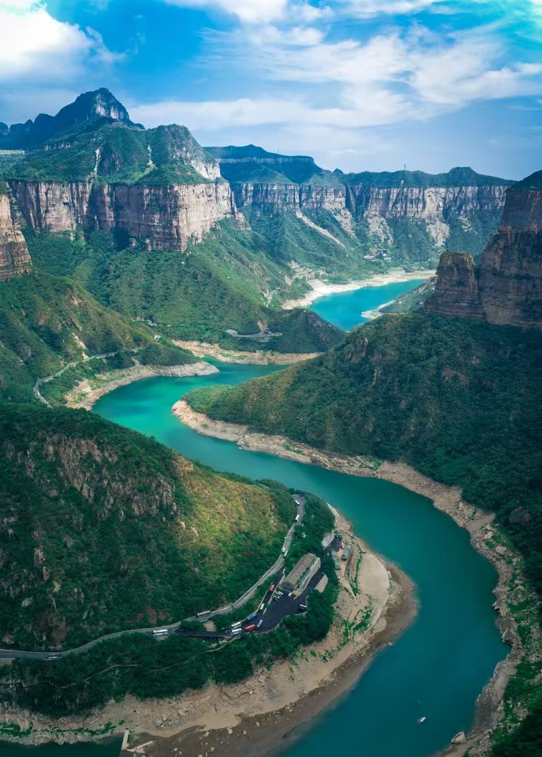 新鄉包車來回｜河南寶泉旅遊區崖天下-寶泉大峽谷一日包車遊｜多車型可選