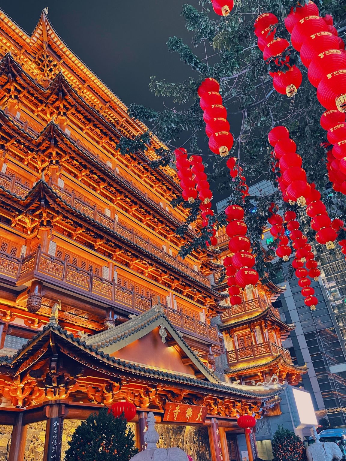 廣州中山紀念堂+陳家祠+沙面+永慶坊+大佛古寺一日遊@上門接