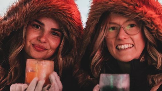 Queenstown, Nueva Zelanda: Bar de Hielo Minus 5 de la Antártida + Experiencia de Cócteles a -5°C