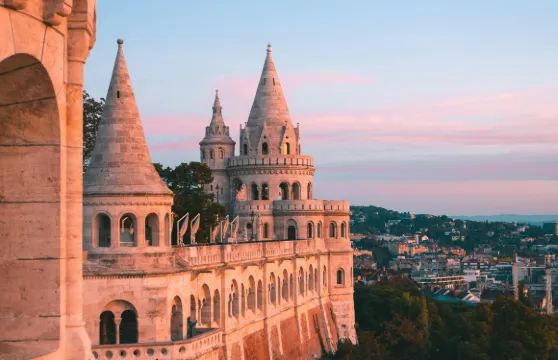 諮詢後下單/匈牙利布達佩裴多菲橋千年紀念碑英雄廣場塞切尼鏈橋/機場/點對點用車/旅遊旅行司導/專車服務