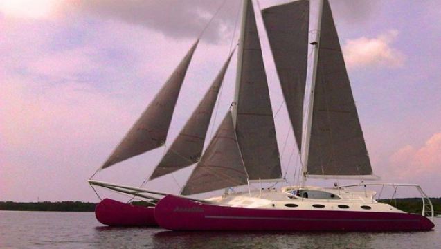 ล่องเรือสำราญชมพระอาทิตย์ตกที่บาหลีโดย Aneecha - วิวทะเลสวย ๆ และอาหารเย็นบนชั้นดาดฟ้า