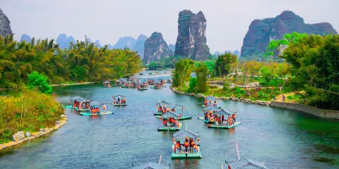 桂林灕江風景名勝區+遇龍河8人筏【大巴團·純玩不進店】