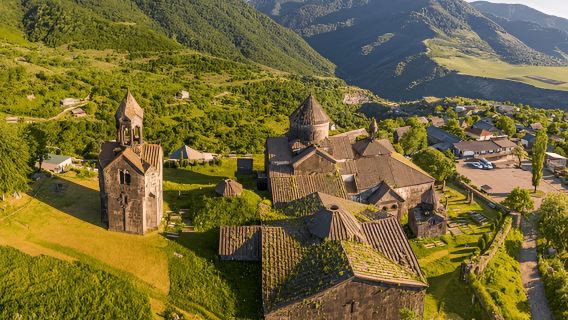 Chuyến đi trong ngày từ Tbilisi đến Armenia: Akhtala, Haghpat & Sanahin