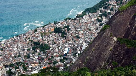 Excursion à la journée de randonnée dans la favela Rocinha à Rio de Janeiro, Brésil - Départs quotidiens pour une immersion dans la favela