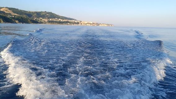 Boat tour from Tropea to Capo Vaticano with swim stops