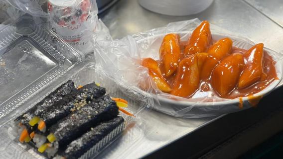 Seoul: Fearless Foodie Gwangjang Market Food Adventure
