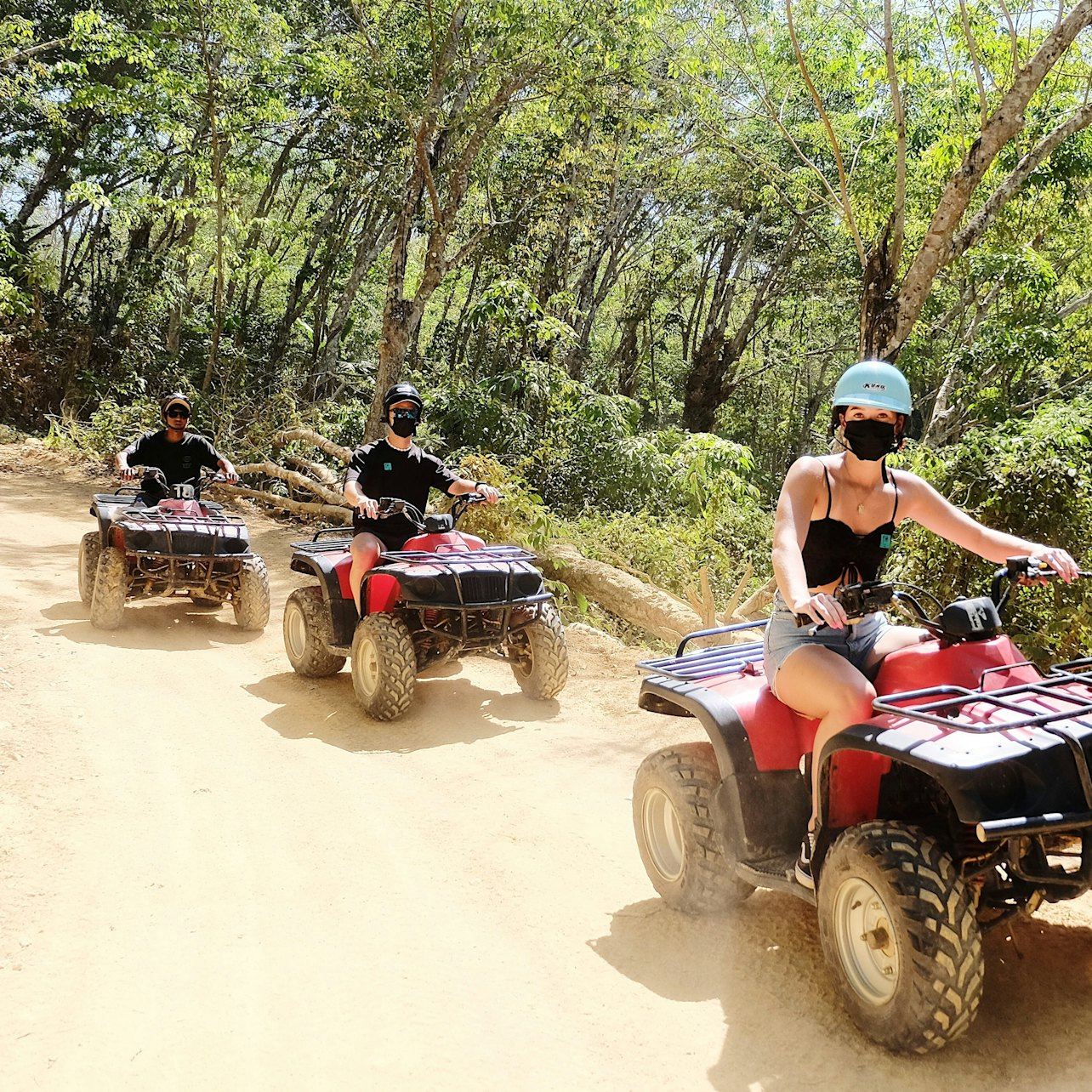 Phuket: avventura in quad e teleferica nel paradiso