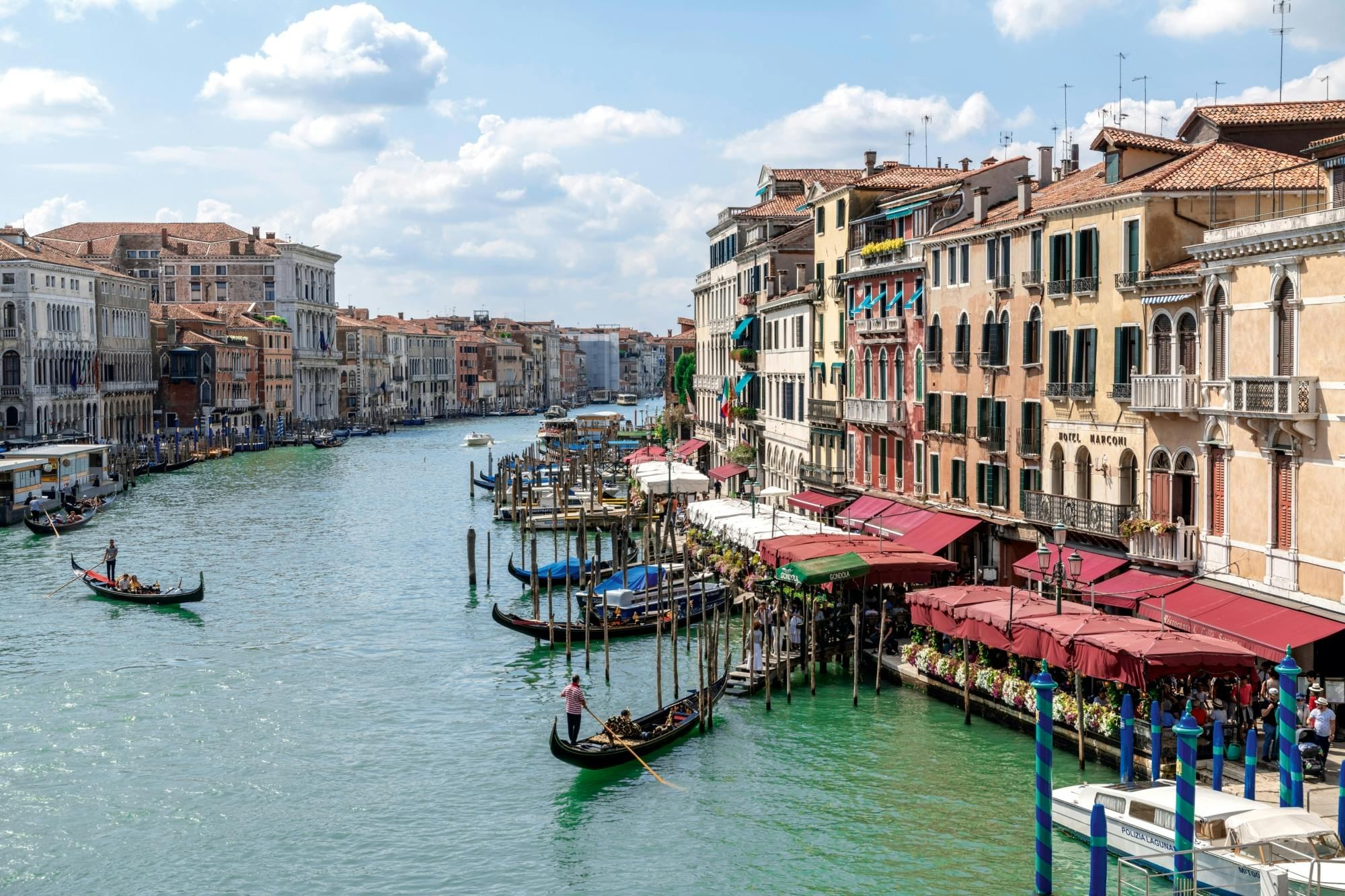 Private gondola tour in Venice off the beaten track