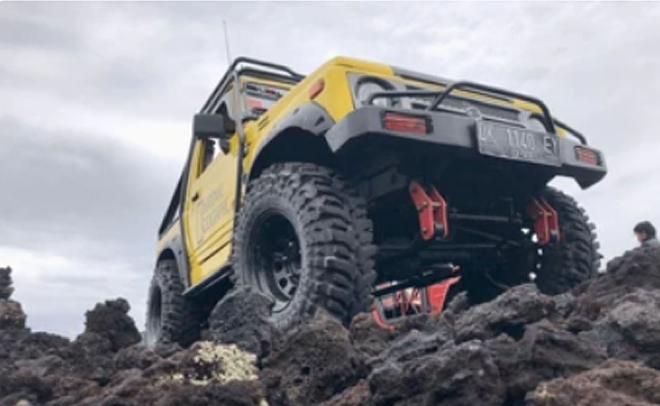 Avventura in Jeep all'Alba sul Monte Batur ed Esplorazione della Lava Nera [Include Colazione in Cima e Servizio di Pick-Up]
