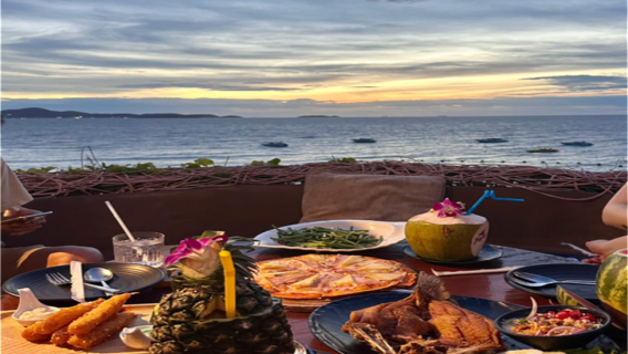 Pattaya Mermaid Restaurant cliff sea view sunset 3 mermaids reservation voucher reservation service