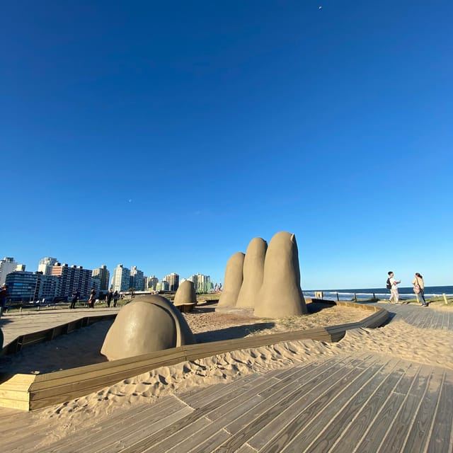Punta del Este: City Highlights and Hidden Gems Guided Tour