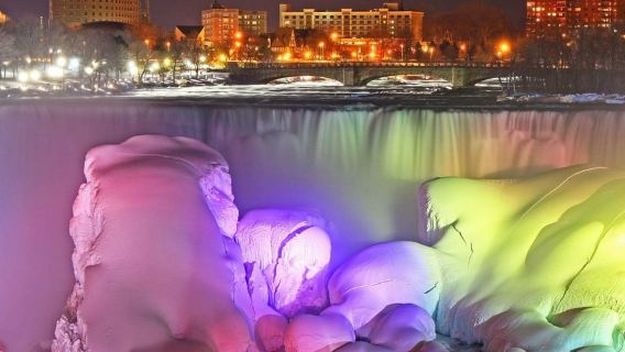 Ab Toronto: Winterwunder-Tour zu den Niagarafällen