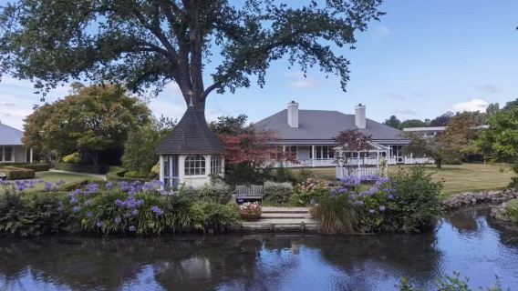 基督城維多利亞廣場+里卡頓叢林與木屋+城堡山+公園一日遊