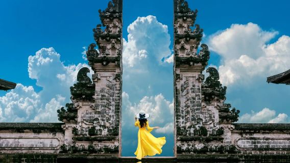 Bali: Lawatan Get of Heaven, Istana Air dan Air Terjun.