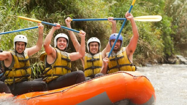 Wildwasser-Rafting auf dem Ayung-Fluss