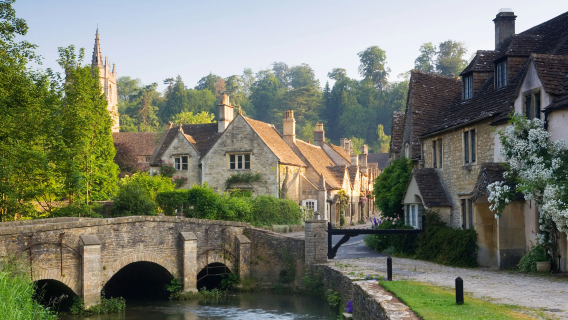 1-day round-trip tour from London to the Cotswolds (10-hour private small group in-depth tour)