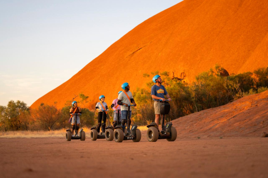 北領地烏魯魯平衡車思維車之旅Uluru Segway Tours【日出/日落/度假村接駁】