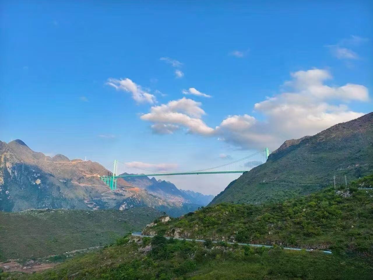 Hua River Bridge Internet-Famous Spot Private Charter 1-Day Tour | Dedicated Driver [Private Tour + Door-to-Door Pickup]