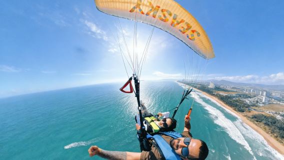 Sanya Haitang Bay Grand Hyatt Hotel · Beach Bar Paragliding Experience [Central Seaview of Haitang Bay + Flying Over Atlantis Coastline + Option for Foreign/Chinese Instructors]