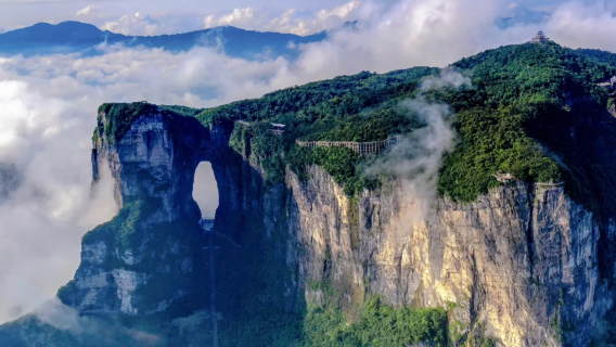 Zhangjiajie Private Day Tour:Tianmen Mountain National Forest Park+Tujia Folk Customs Park