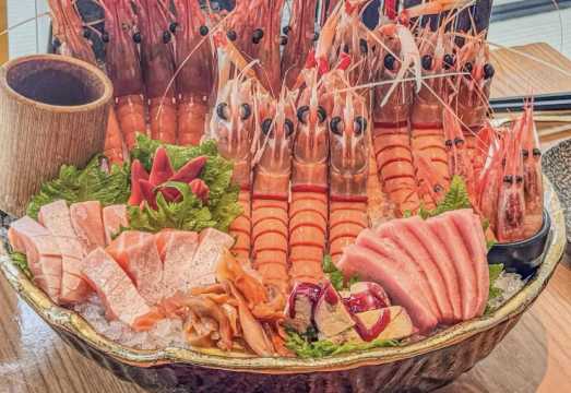 Guangzhou Xinglongyin Japanese Buffet | 33rd Floor Cloud Japanese Cuisine with 360° Pearl River Views, Unlimited King Prawns, Perfect for Photos