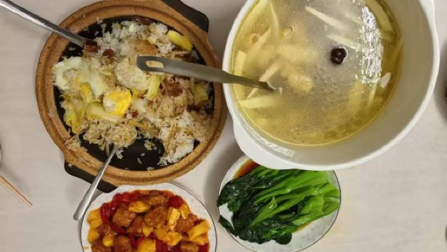 Discovery more Guangzhou evening food tour with local family