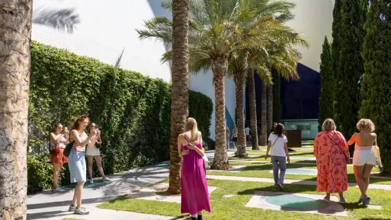 Valencia: Visit the Palau de Les Arts with an audio guide.