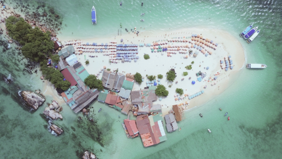 Excursión de medio día en lancha rápida a las islas Khai Nai y Maiton