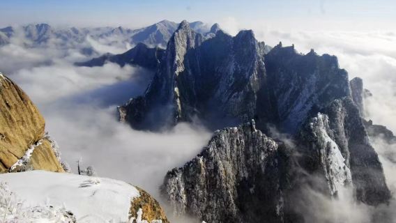 華山一日遊(西安來回大巴+贈送登山三寶)