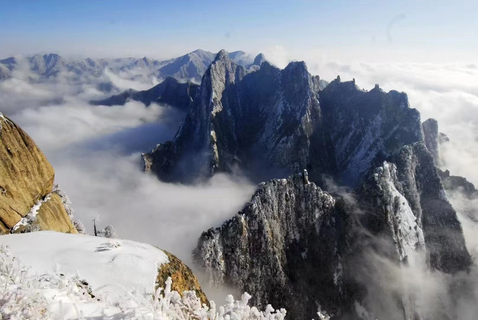 華山一日遊（西安來回大巴+贈送登山三寶】