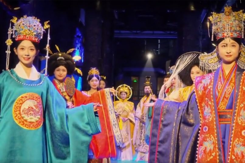 Ancient immersive Han culture dining show - SHUYANFU in Chengdu, China