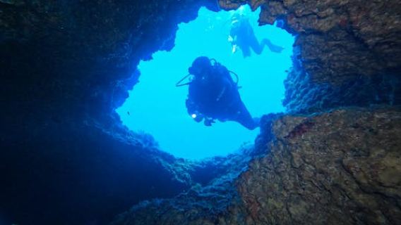 2-Day Open Water Diving Experience with Certification in Minorca