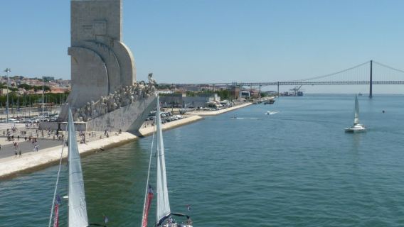 Lisbon: 1-Hour Morning Sailing Tour from Belém