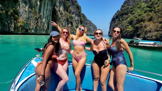 From Phi Phi: Half-Day Afternoon Speedboat Tour to Maya Bay with Sunset, Snorkel and Plankton