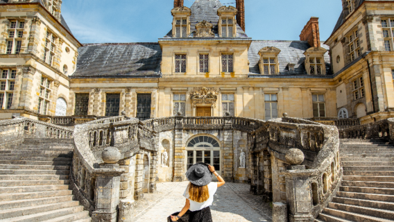 法國巴黎周邊遊：吉維尼小鎮+楓丹白露宮【中文司機+上門接送】