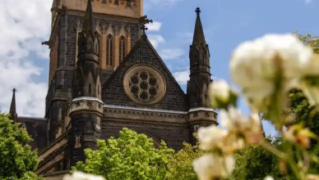 Melbourne: City Highlights Group Tour by Bus