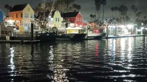 Croisière romantique au coucher du soleil et aux lumières de la ville – Marina del Rey