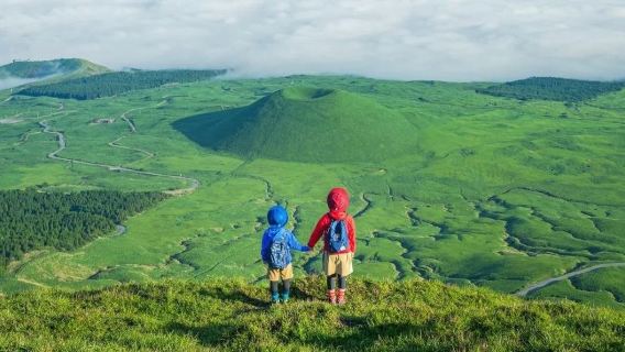 tour 1 ngày miệng núi lửa Aso Nakadake + Bảo tàng Núi lửa Aso + Kusasenri + Thung lũng Takachiho