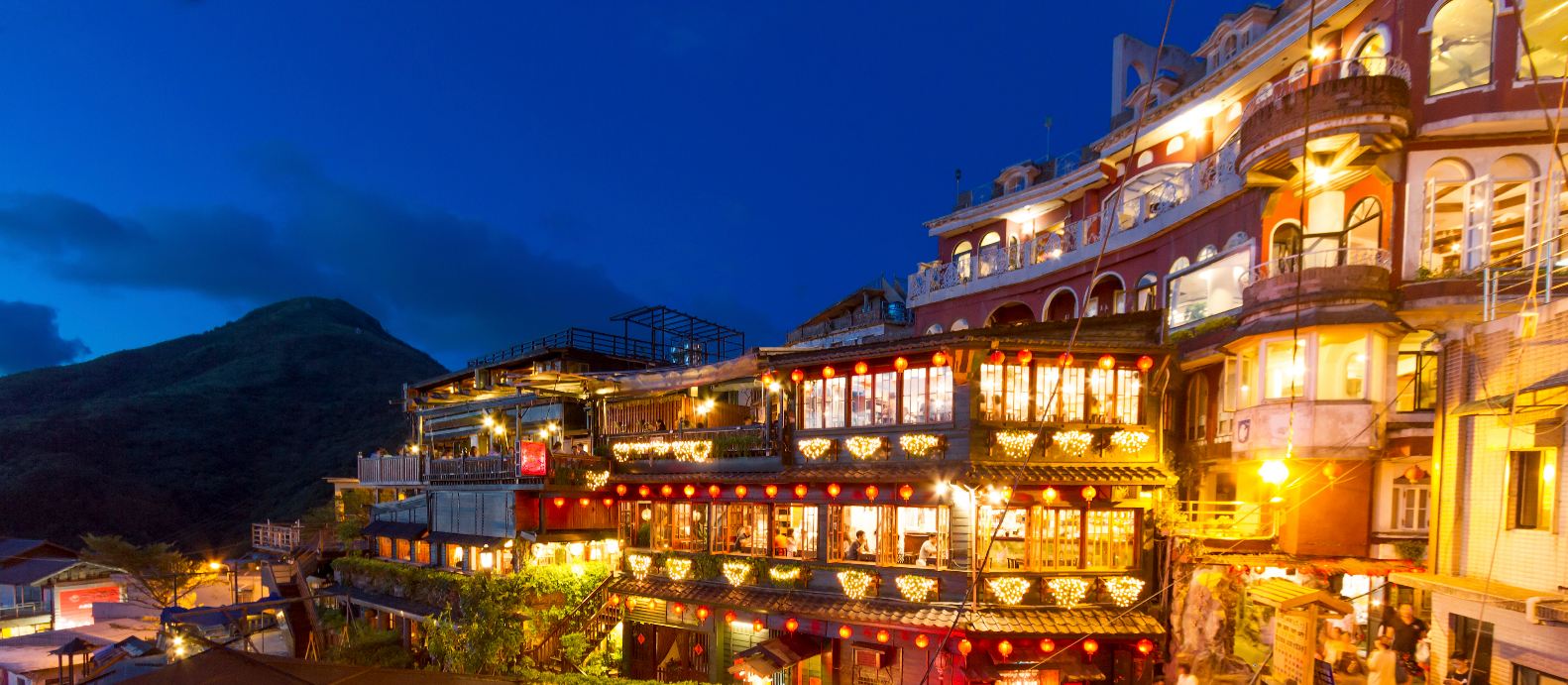 【ガイド付きバスツアー】午前午後どちらもOK│幻想的な九份散策│たっぷり滞在│ゆっくり回るツアー│解散場所2ヶ所選べる