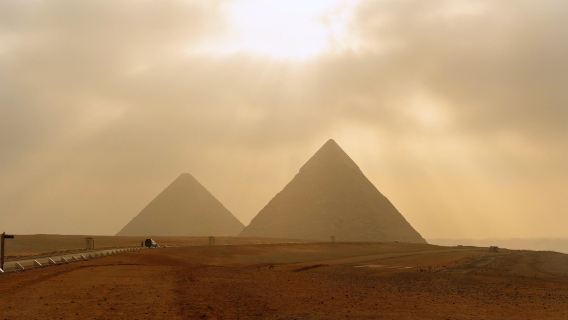 埃及吉薩金字塔群＋大埃及博物館【2 人起｜跟團「一」日遊】