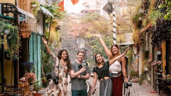 Hanoi Private Walking Tour: Permata Tersembunyi, Old Quarter & Jalan Kereta api Ikonik